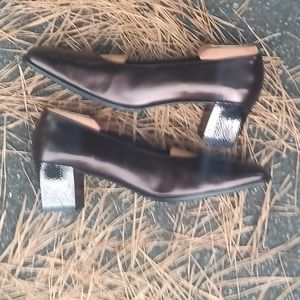 SALVATORE FERRAGAMO block heel pumps. (Used)